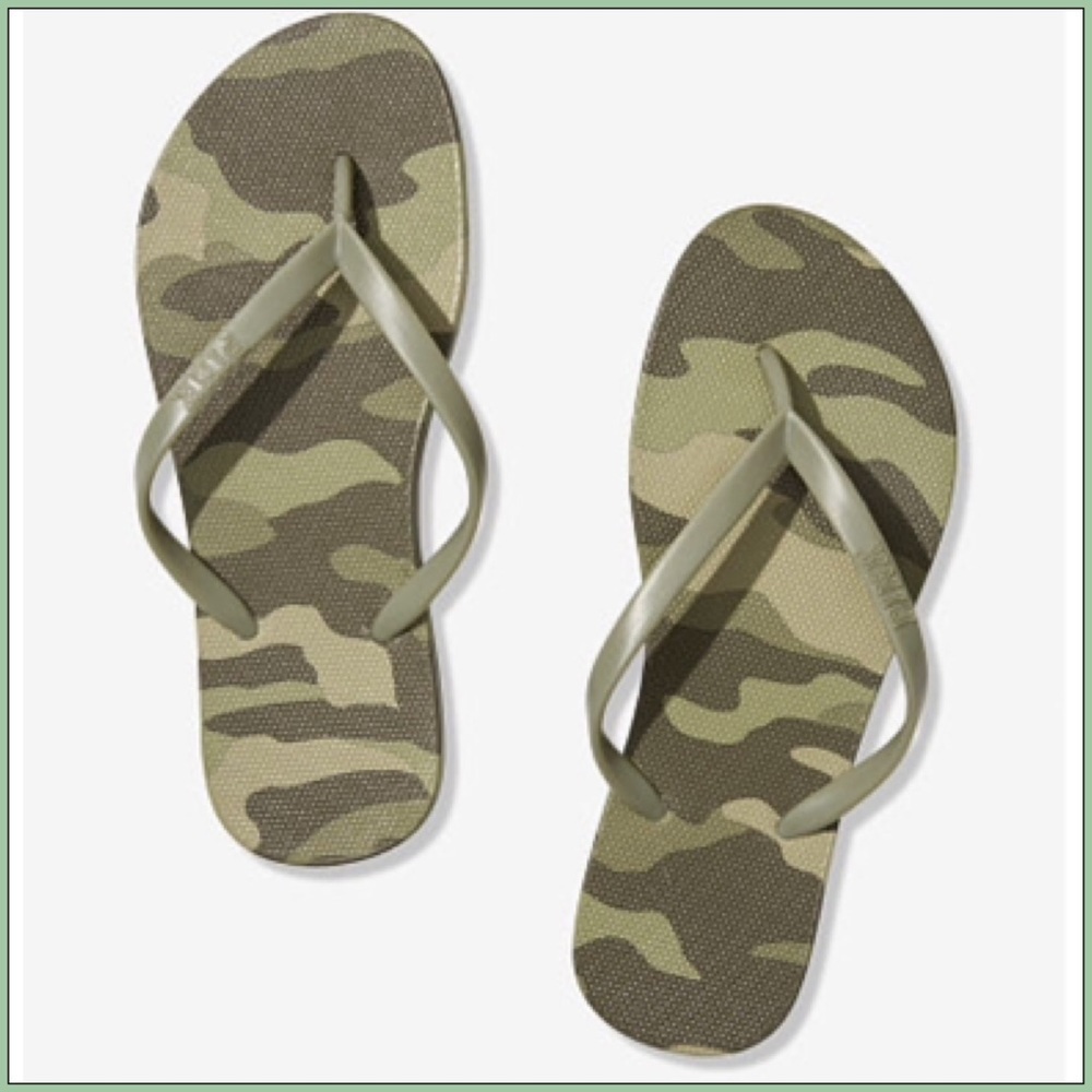 COPY - VS PINK CAMO FLIP FLOPS SMALL ~ S 5/6